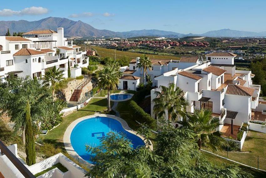Luxury Apartment Set In Dona Julia Golf Course Casares Exterior photo